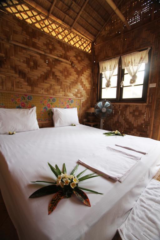 מלון Ko Phi Phi Charlie Hut Bungalow חדר תמונה